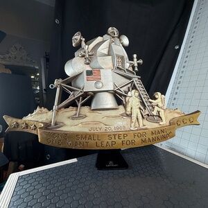 APOLLO 11 MOON LANDING  |  WALL PLAQUE  |  CAST METAL  |  USA  |  RARE  |